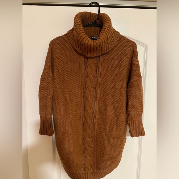 Rust colored turtleneck sweater, size Small, from Express. - Picture 1 of 6